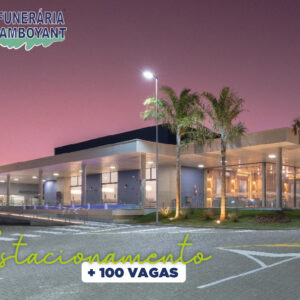 Memorial Funerária Flamboyant: estacionamento gratuito com mais de 100 vagas, iluminação noturna e acesso fácil às salas de velório e cremação em Sumaré.